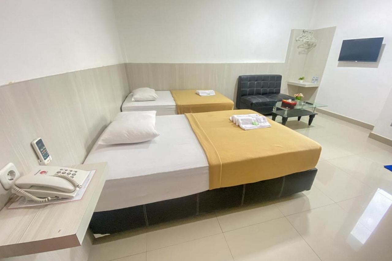 Hotel Giga Sidrap Rappang Exterior photo